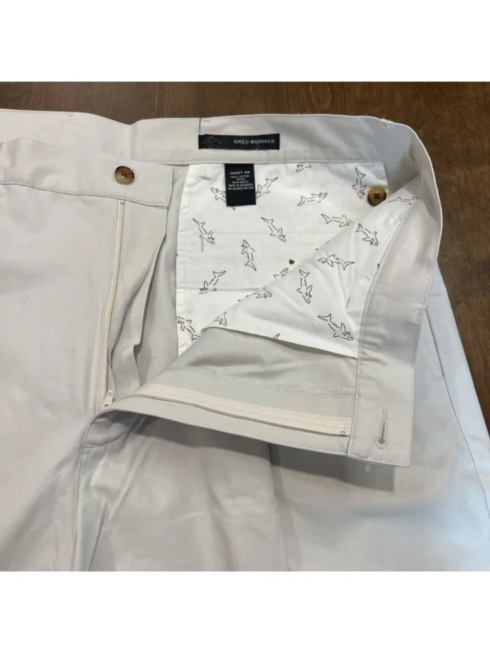 Vintage Greg Norman Pleated Chino Shorts Men's Size 36 Khaki Beige 100% Cotton‎
